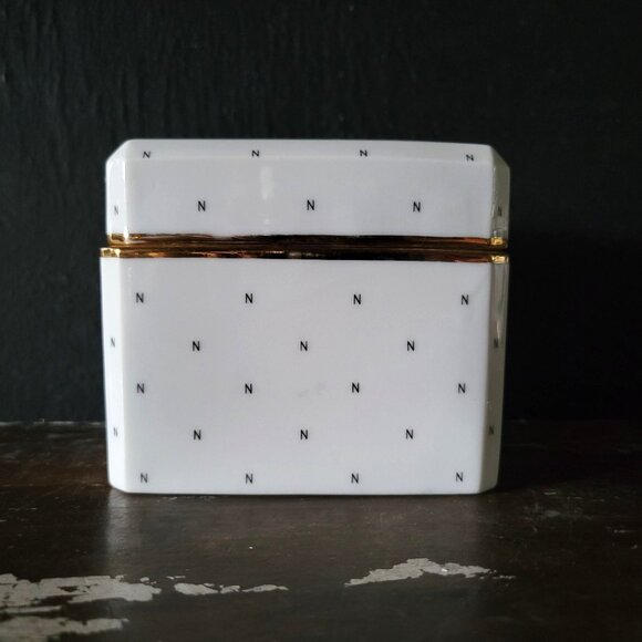 Vintage Japanese Cosmetic Norell Porcelain Powder Dresser Vanity Box, N Monogram - Picture 6 of 11